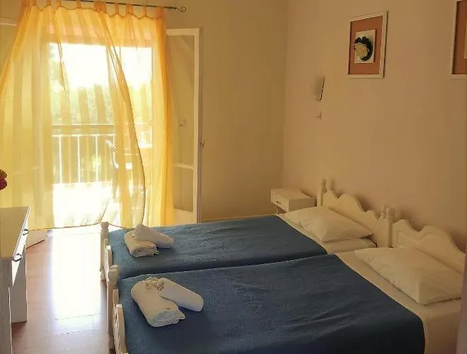 Firefly Christos 14 Apartman *