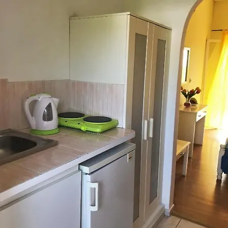 Firefly Christos 14 Moraitika