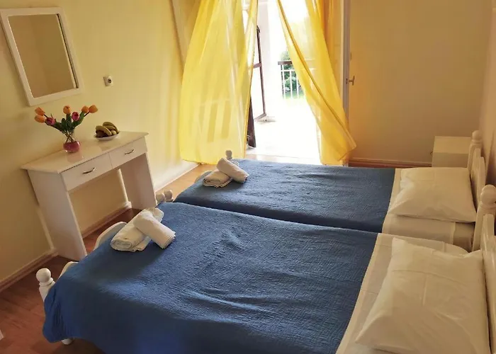 Firefly Christos 14 Moraḯtika